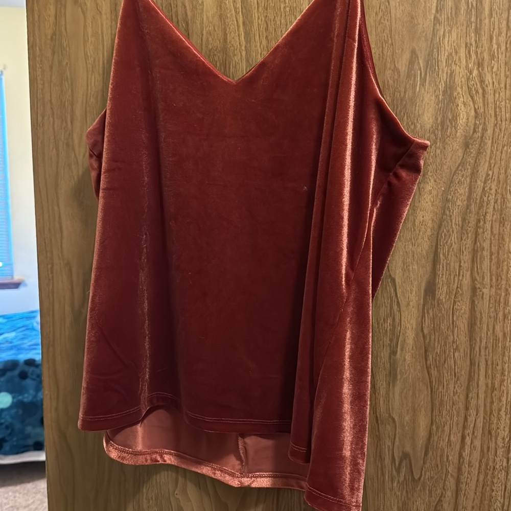 Maurice's xl velvet like material top